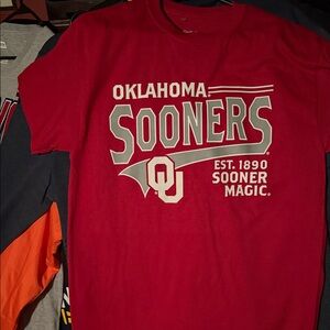 Brand New Oklahoma Sooners Red Graphic T-Shirt